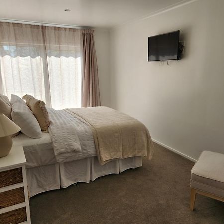 Sarah'S Guest House Havelock North Bagian luar foto
